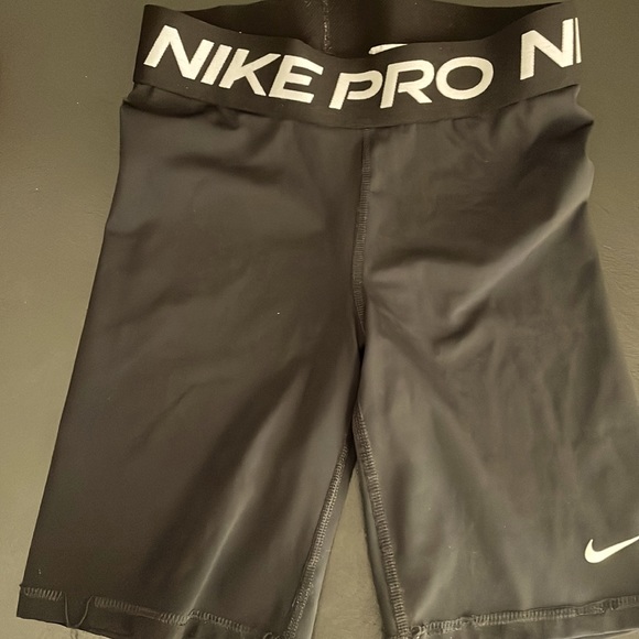Nike Pro bike shorts - Picture 1 of 2